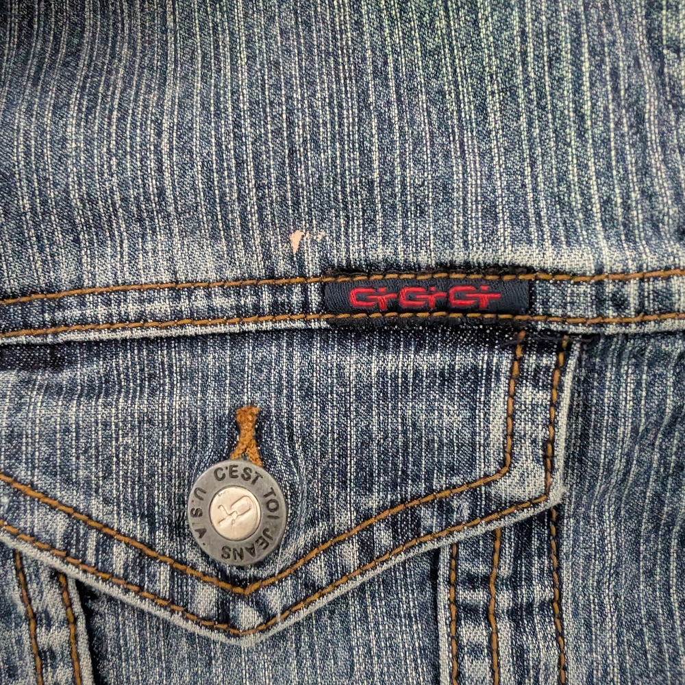 Denim Jacket with Button Closure - Picture 4 of 6